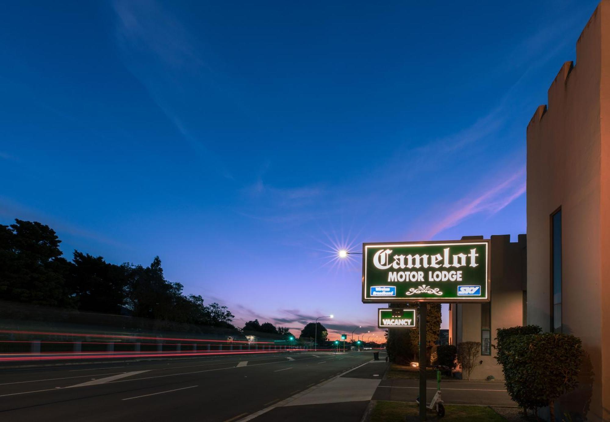 Camelot Motor Lodge And Conference Centre Palmerston North Exterior photo